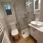 W Lesie Nad Rzeka Swider Chalet Mladz