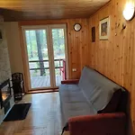 Chalet W Lesie Nad Rzeka Swider *
